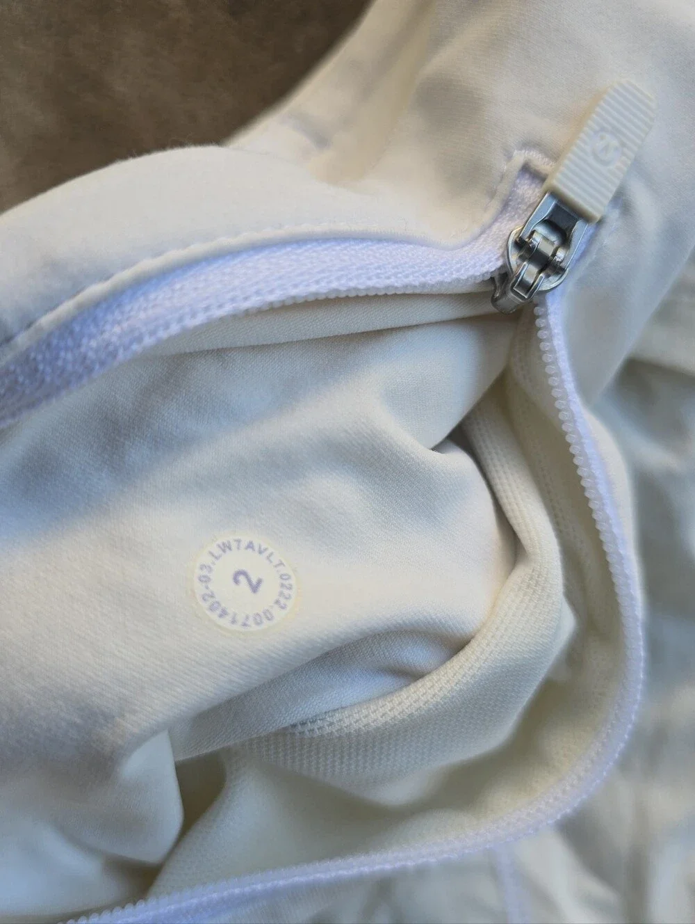 Lululemon Shorts Women’s 2 Speed Up Short 3.5” Inseam Ivory Summer Lined